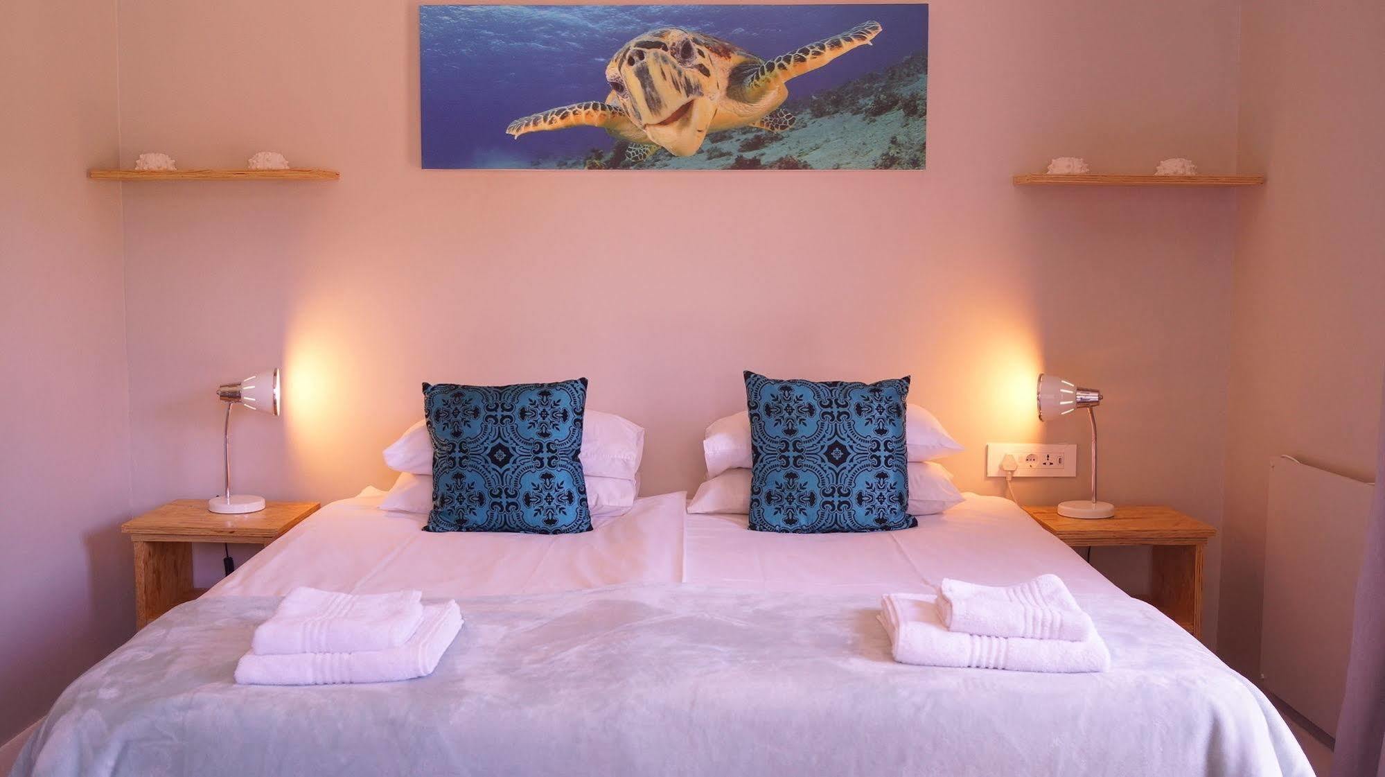 Atlantic Point Backpackers Hostel *