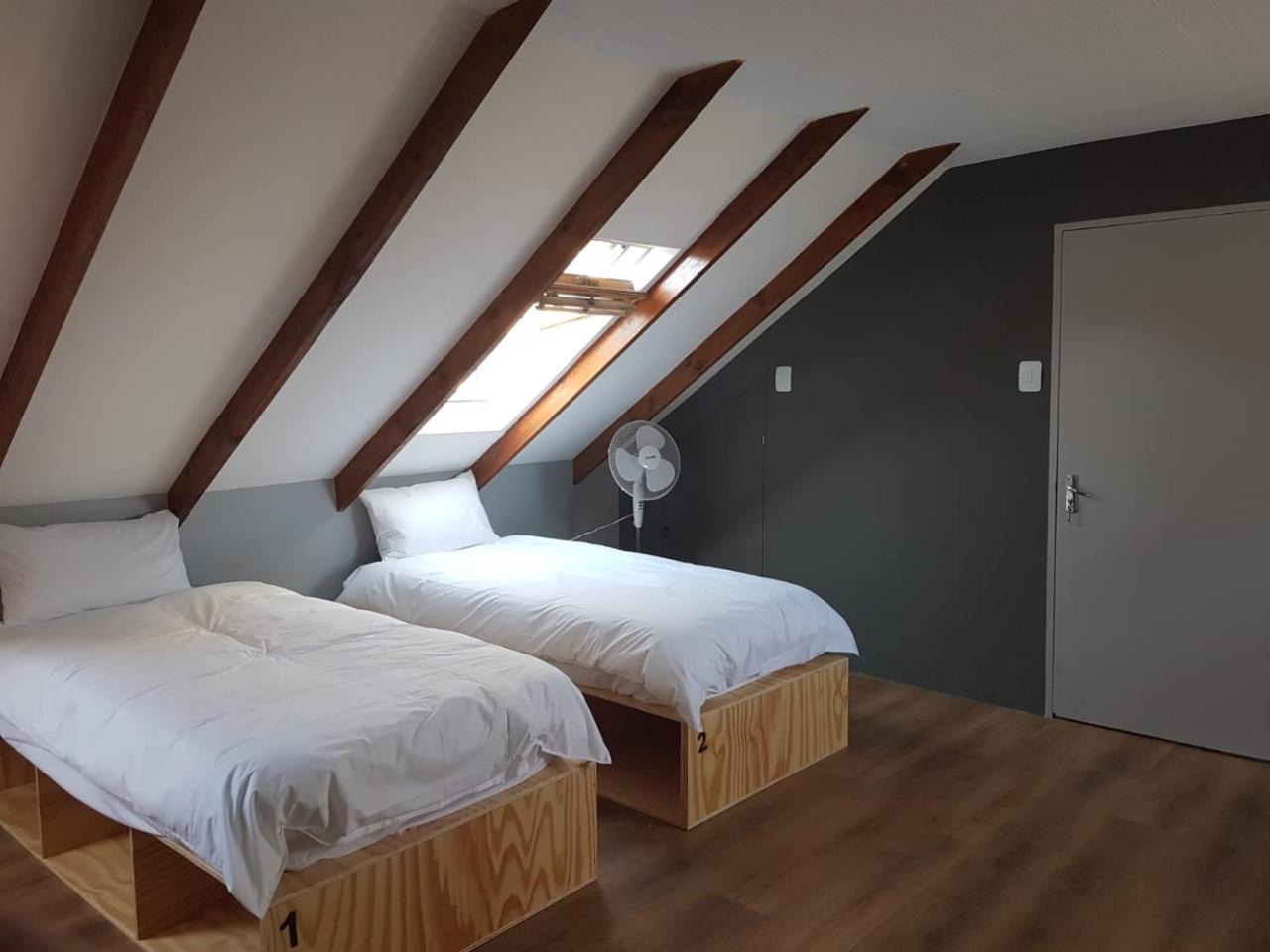 Atlantic Point Backpackers Hostel *